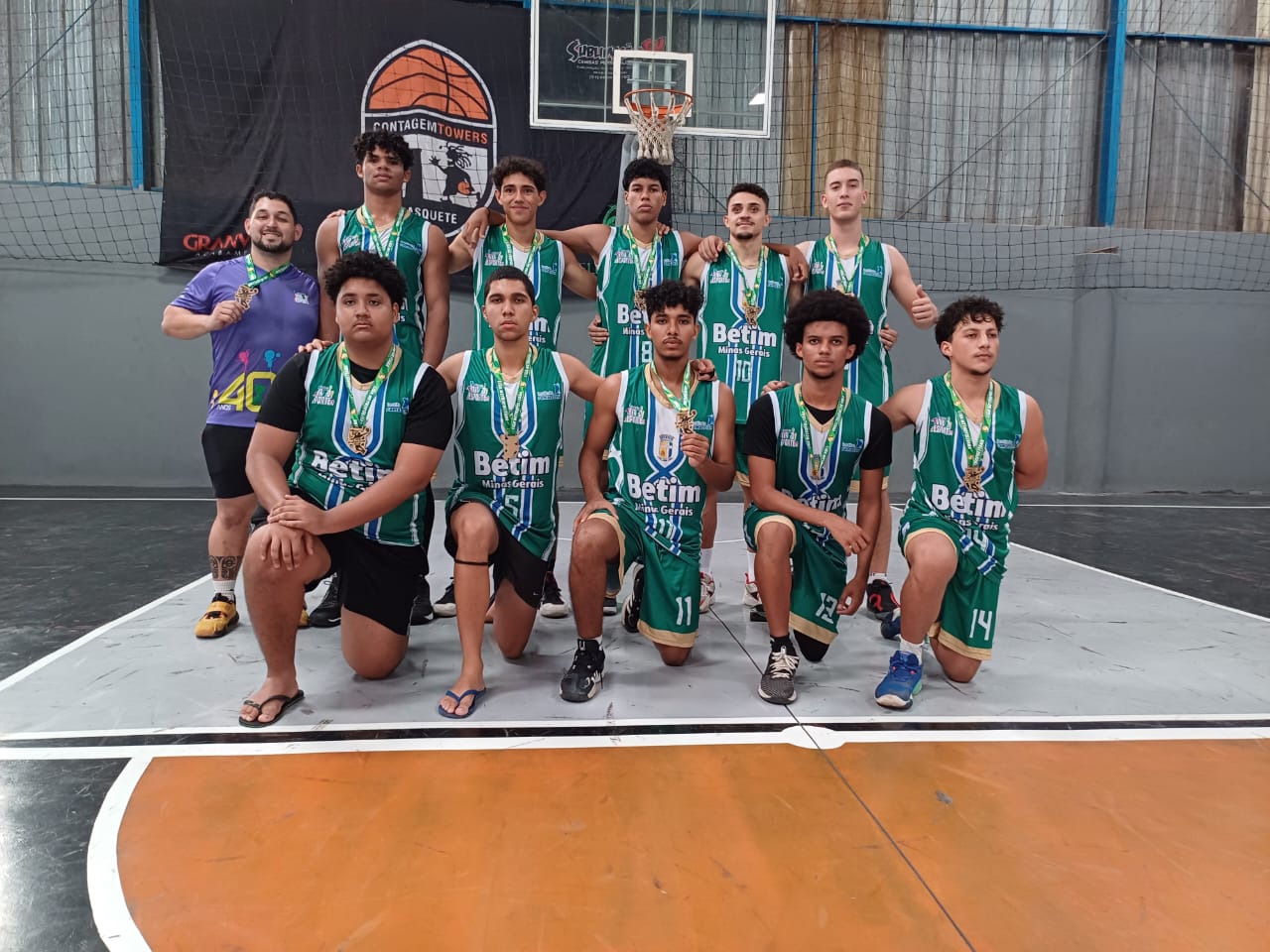 Equipe sub-19 brilhou em quadra ao vencer o Aguios, de Belo Horizonte, por 51 a 45, garantindo o terceiro lugar