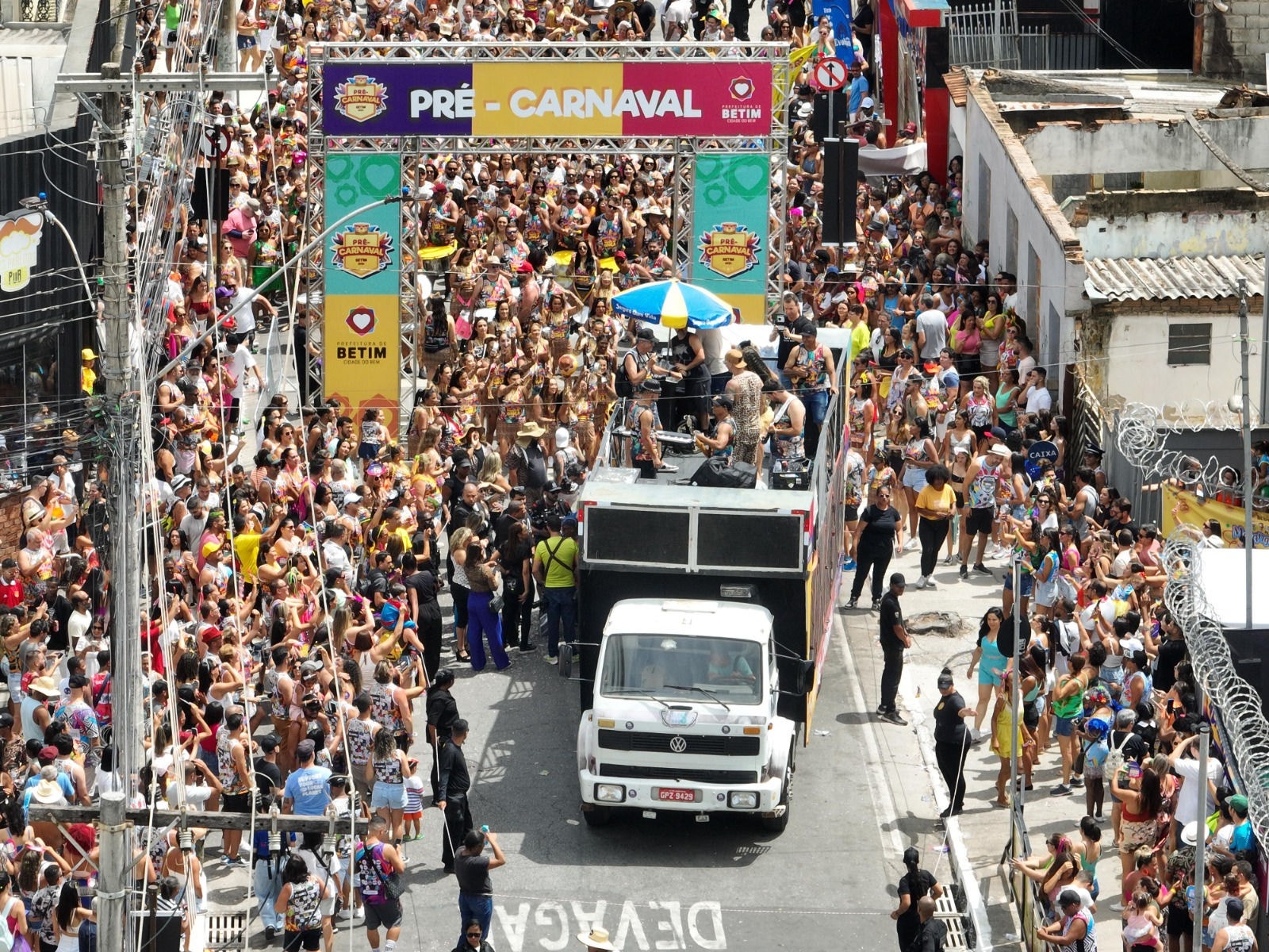 Cerca de 20 mil foliões devem passar pela Rua do Rosário nos dois dias de festa