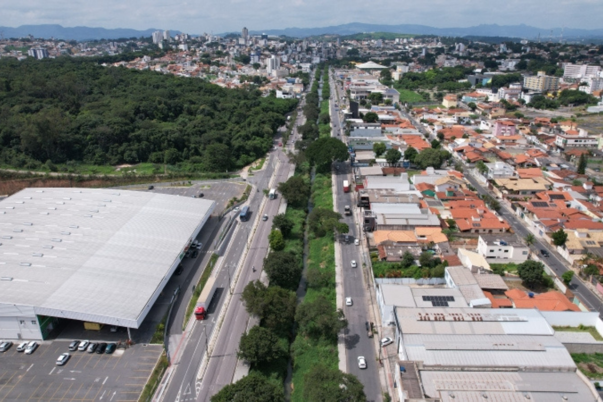 Intervenção é realizada entre as ruas Maria dos Anjos Ribeiro de Jesus, no bairro Senhora das Graças, e a avenida Artur da Silva Bernardes, no Ingá