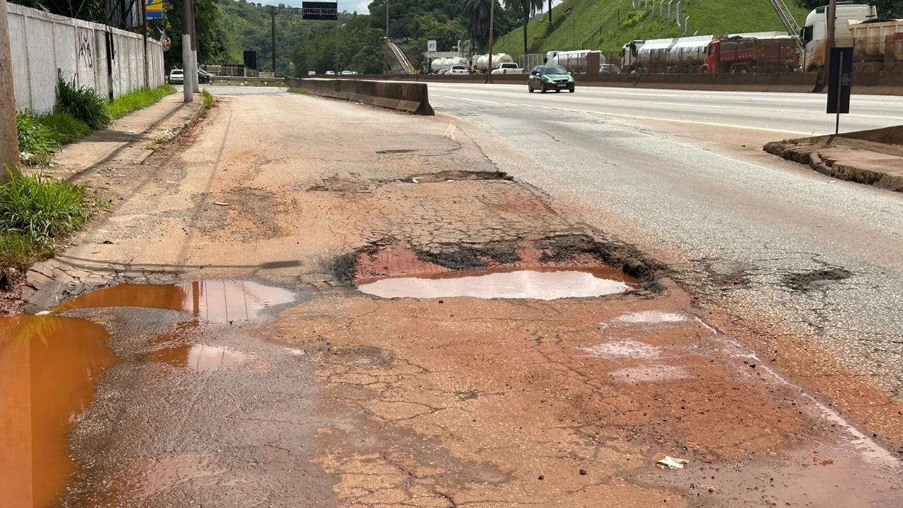 Buracos Na Br381 Risco E Prejuízo Para Motoristas