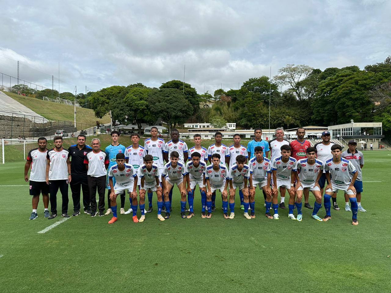 O time sub-15 do Betim Futebol foi eliminado do Campeonato Mineiro após perder para o Atlético, na cidade do Galo