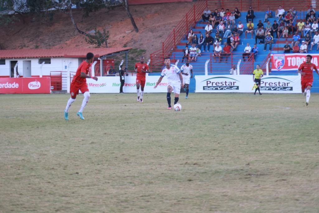Betim Futebol em jogo contra o Boa Esporte Clube.
