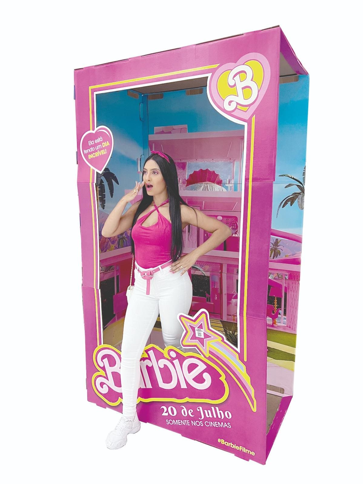 Quem for ao Partage Shopping ou ao Monte Carmo pode curtir espaços instagramáveis da Barbie, que estão fazendo a cabeça de crianças e adultos