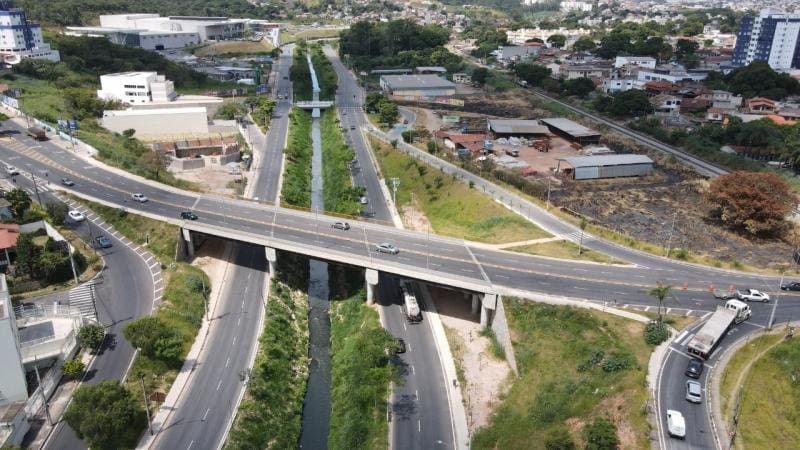 Viaduto Jacintão, obra de mobilidade urbana executada na atual gestão.