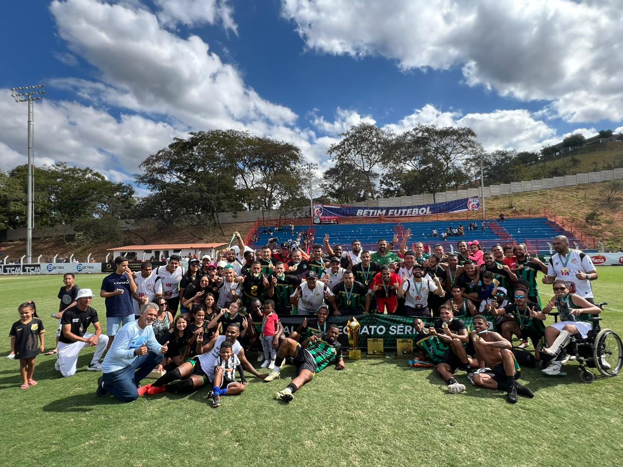 Equipe da regional Alterosas levanta o seu primeiro título da divisão principal