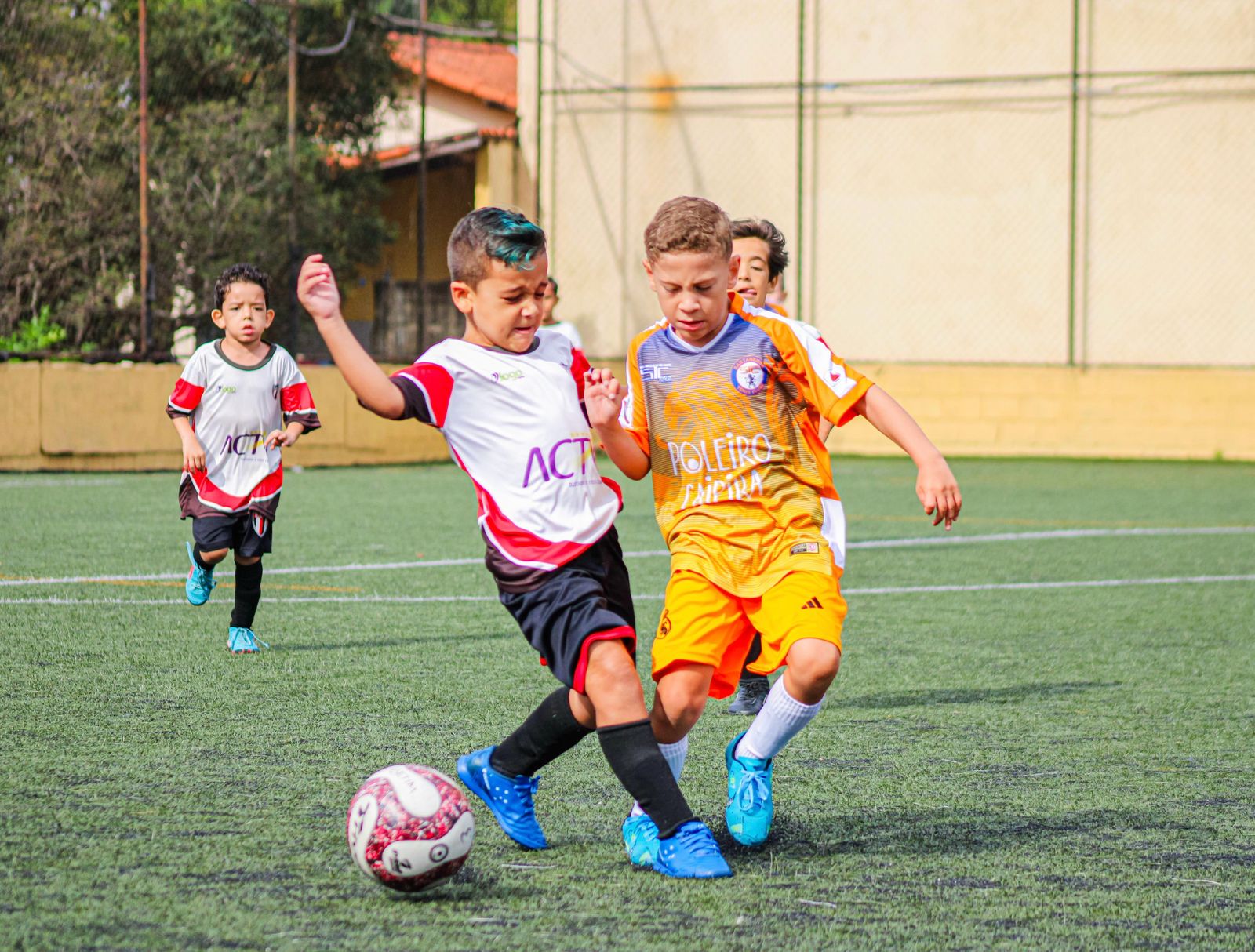 Pela categoria sub-11, 12 times brigam pelo título do torneio