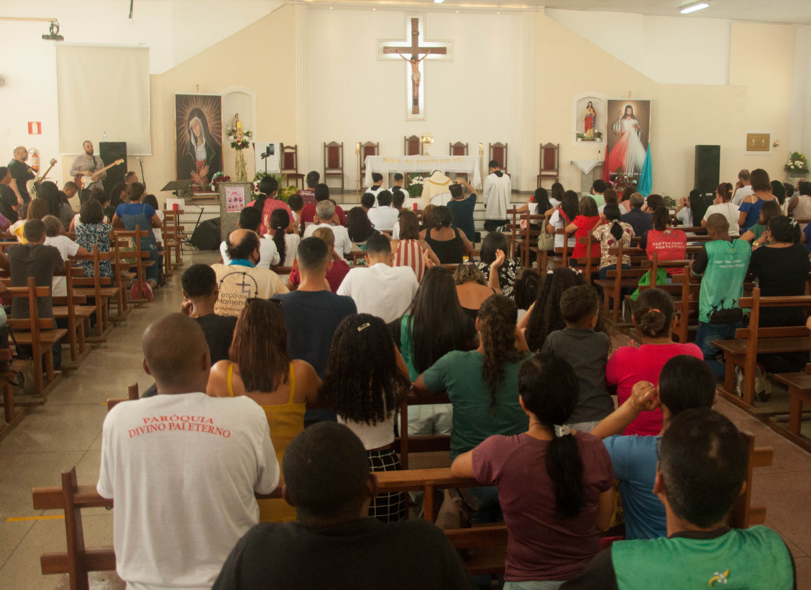 Católicos comemoram Domingo da Divina Misericórdia neste fim de semana ...