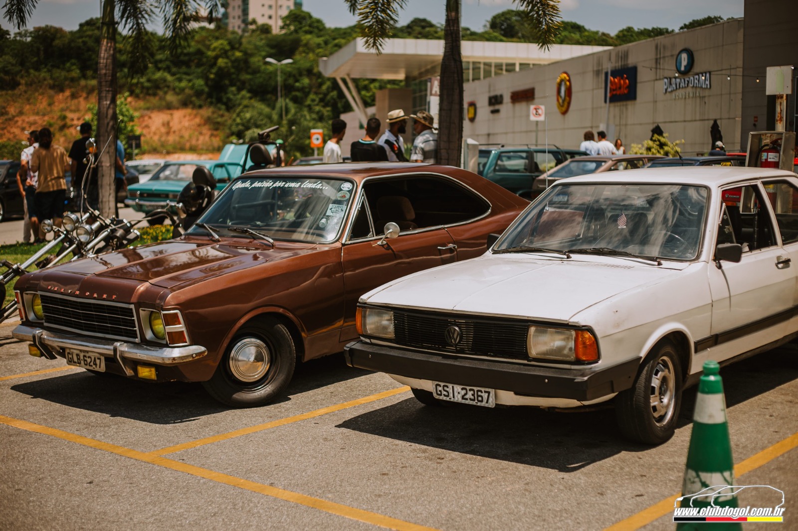 Evento é gratuito que atrai aficionados por carros de todas as idades