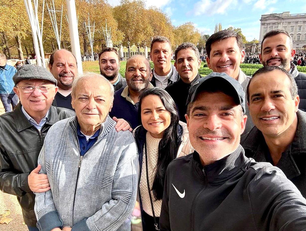 Prefeitos foram recebidos pelo presidente da Fundação Índigo, Antônio Carlos Magalhães Neto, e pelo presidente do partido, Antônio Rueda